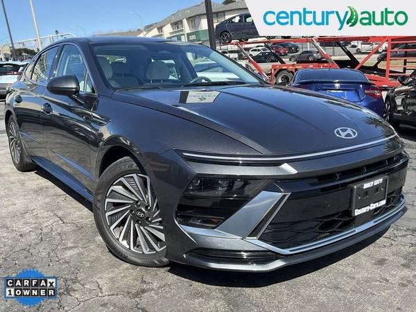 2024 Hyundai Sonata Hybrid SEL for $0 Build Credit, Poor