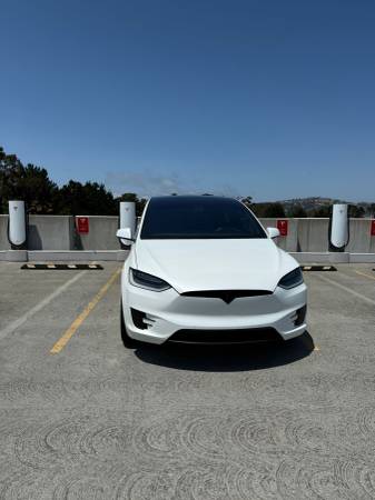 2016 Tesla Model X 90D for $0 Build Credit, Poor