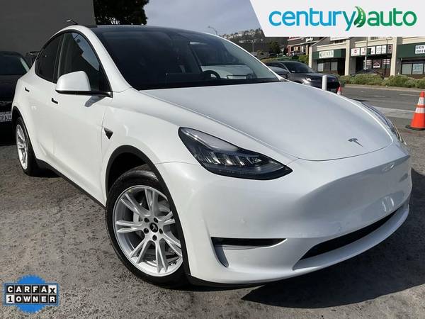 2022 Tesla Model Y Long Range for $0 Build Credit,