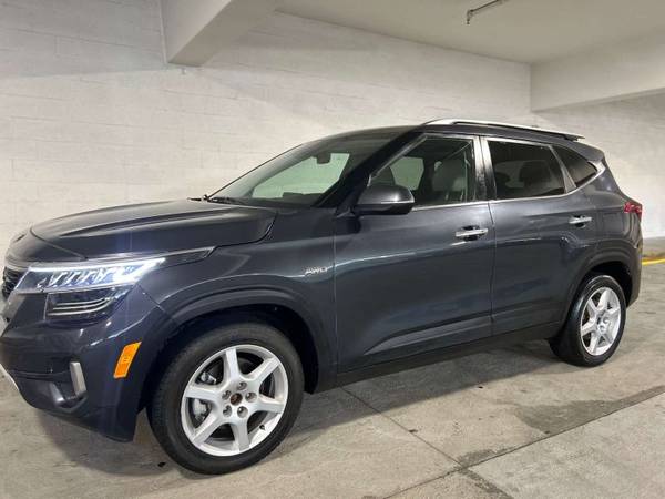 2021 Kia Seltos - Excellent Condition for $0 Build Credit,
