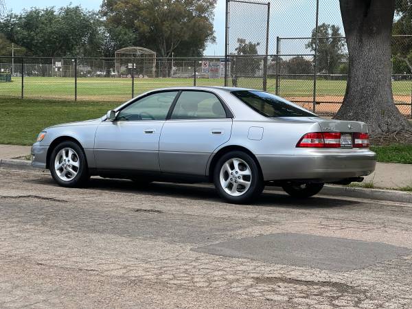 2001 Lexus ES 300 - Only 52,000 Miles! for $0