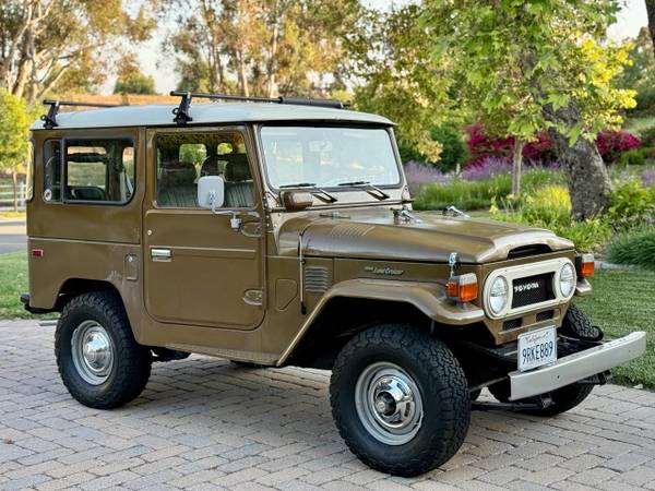 1978 Toyota FJ40 Land Cruiser Trim 100% Rust Free for
