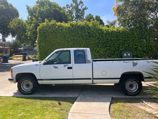 1994 Chevrolet GMT 400 Trim for $0 Build Credit, Poor