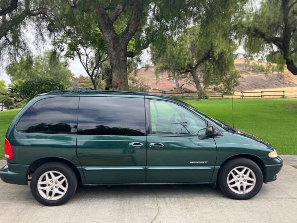 1998 Dodge Minivan Sport - 83K Miles - Excellent Condition!