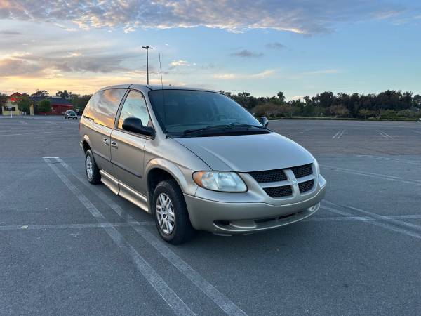 2002 Dodge Grand Caravan Handicap Wheelchair Van 89K Miles for