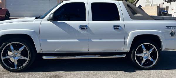 2004 Chevrolet Avalanche for $0 Build Credit, Poor Credit, Bad