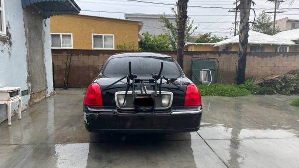 2007 Lincoln Town Car Signature Series for $0 Build Credit,