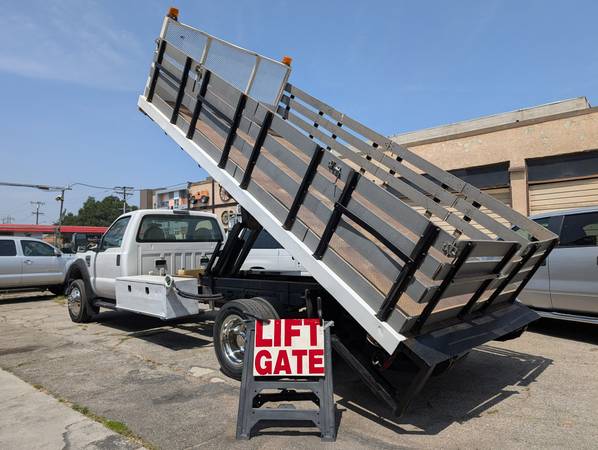 2008 Ford F550 Gas 16FT Dump Liftgate - 36K Low
