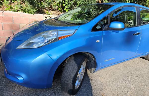 2011 Nissan Leaf S for Sale for $0 Build Credit,