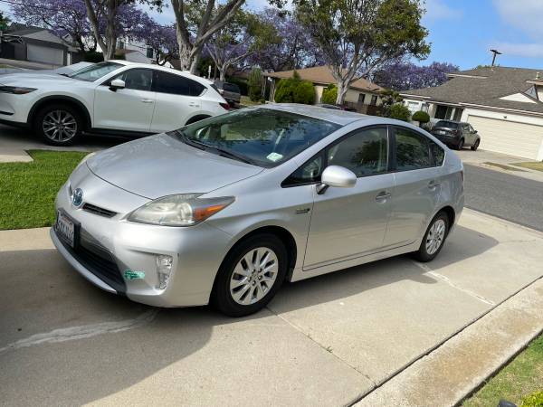 2012 Toyota Prius Plug-in Hybrid for $0 Build Credit, Poor