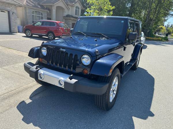 2013 Jeep Wrangler Unlimited Sahara 4WD - Only 38,000 Miles