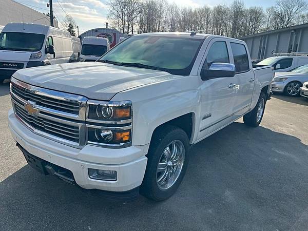2014 Chevrolet Silverado 1500 High Country 4WD Crew Cab Standard