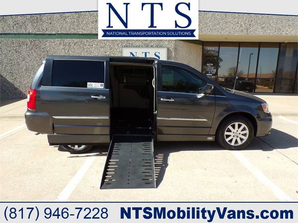 2016 Chrysler Town & Country Limited Mobility Wheelchair Van for