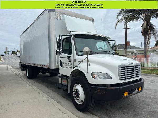 2019 Freightliner M2 106 Highcube Box Truck with Liftgate for