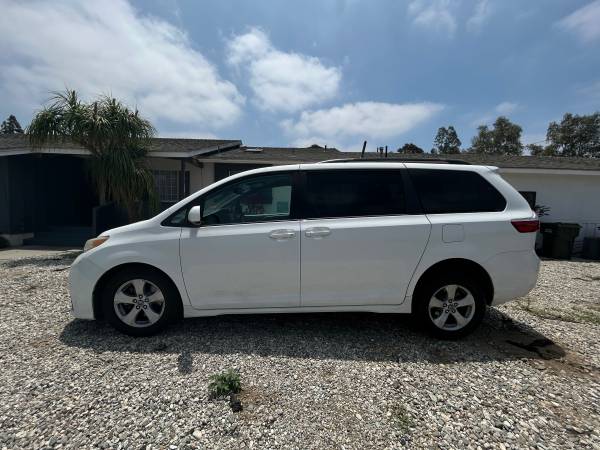 2019 Toyota Sienna Trim for $0 Build Credit, Poor Credit,