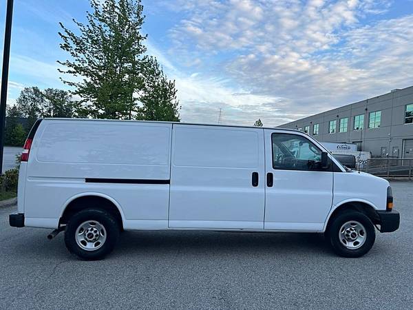 2023 GMC Savana 2500 Cargo Van Extended Wheelbase RWD for