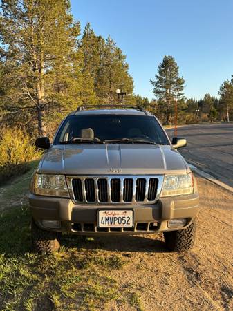 2023 Grand Cherokee 4x4 V8 for $0 Build Credit, Poor