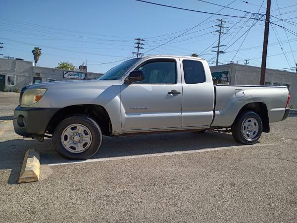 2023 Toyota Tacoma Extra Cab 4-Cyl Automatic - Original Owner