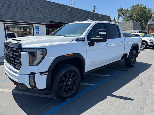 2024 GMC Sierra 2500HD AT4 6.6 Duramax Diesel 4x4 for