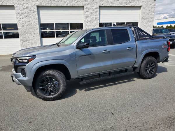2025 Chevrolet Colorado Z71 Tech Package Sport & Light Bar