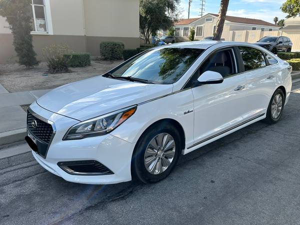 2017 Hyundai Sonata Hybrid for $0 Build Credit, Poor Credit,