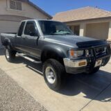 1992 Toyota Pickup SR5 4x4 for $0 Build Credit, Poor