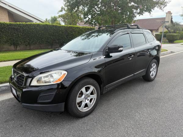 2012 Volvo XC60 - Low Mileage - Dealer Maintained for