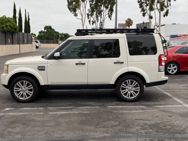 2016 Land Rover LR4 HSE - Lifted, Front Runner Rack