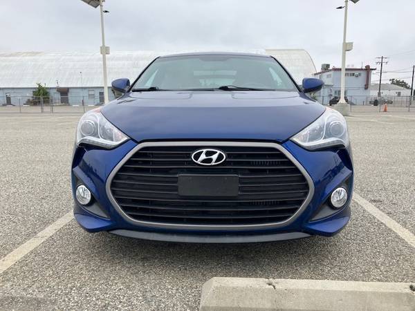 2017 Hyundai Veloster R-Spec 25,000 Miles for $0 Build Credit,
