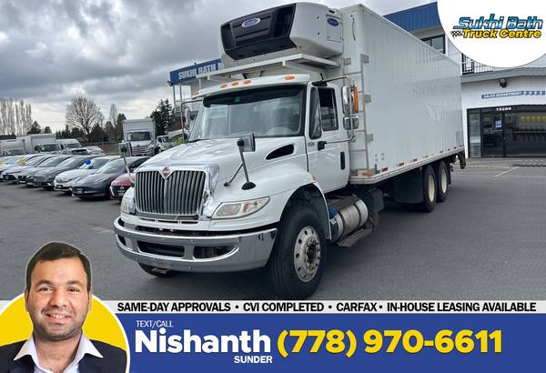 2017 International 4400 26' Tandem Axle Reefer Box with Tuckaway