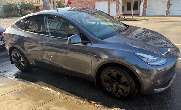 2022 Tesla Model Y for $0 Build Credit, Poor Credit,