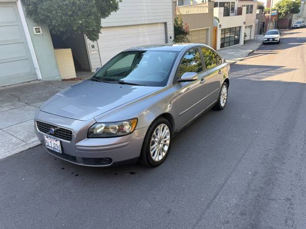 2005 Volvo S40 2.4i 67K Miles for $0 Build Credit,