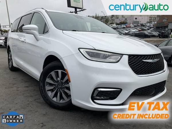 2021 Chrysler Pacifica Hybrid Touring L for $0 Build Credit,