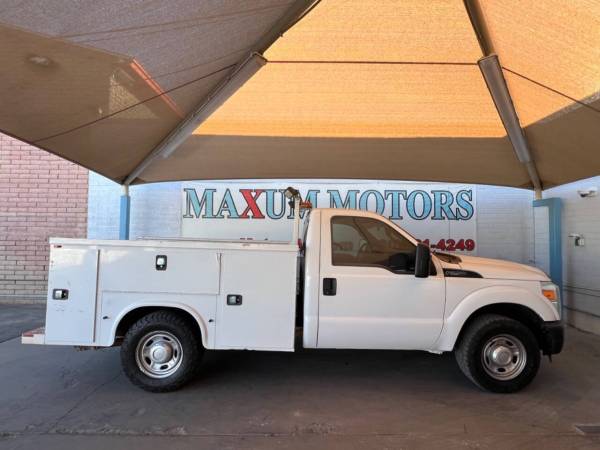 2016 Ford F-250 XLT 4x2 Regular Cab 8 ft. LB