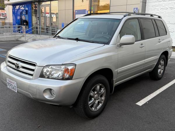 2004 Toyota Highlander Limited 102K Miles for $0 Build Credit,