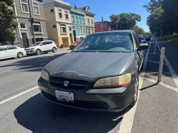 2000 Honda Accord EX Sedan for $0 Build Credit, Poor
