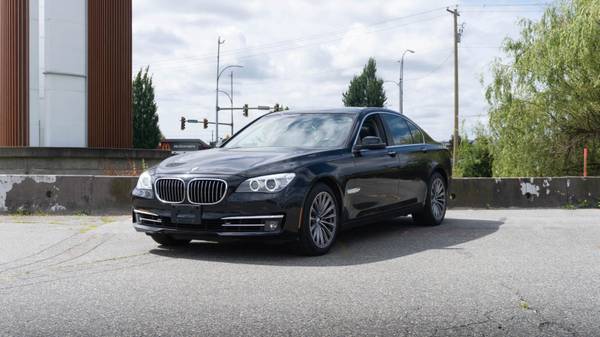 2013 BMW 7 Series Sedan - Trim 998210 for $0