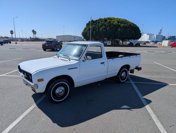 1976 Datsun 620 Trim for $0 Build Credit, Poor Credit,