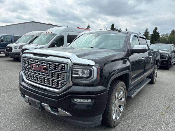 2018 GMC Sierra 1500 Denali 4WD Crew Cab Short Box