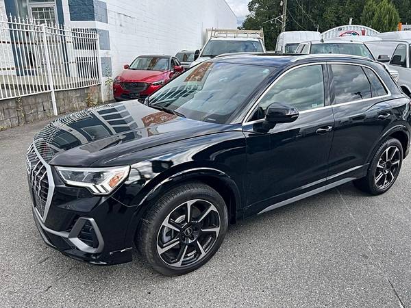 2024 Audi Q3 Progressiv 45 TFSI quattro for $0 Build