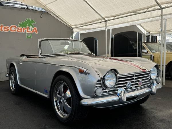 1968 Triumph TR250 Trim: TR250 for $0 Build Credit, Poor