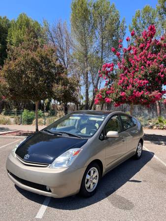 2005 Toyota Prius Limited 4D for $0 Build Credit, Poor