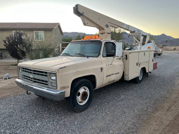 1986 Chevy 1 Ton Bucket Truck for $0 Build Credit,