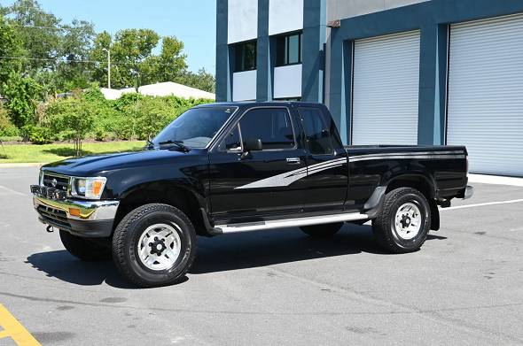 1993 Toyota Pickup XtraCab Deluxe - 117K Original Miles for