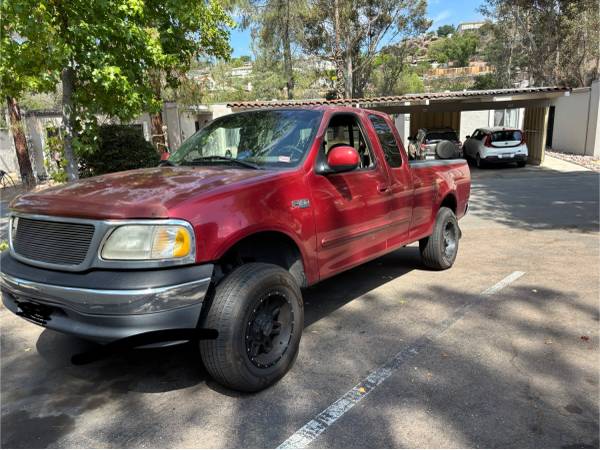 1999 Ford F-150 XLT Standard for $0 Build Credit, Poor