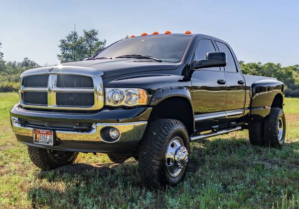 2004 Dodge Ram 3500 Laramie 4x4 - Only 15k Mi.