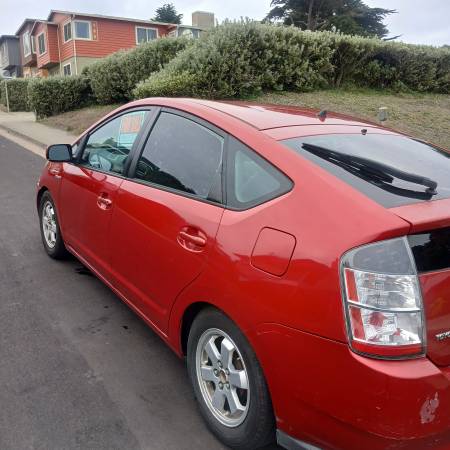 2006 Prius Clean Title, Recently Smogged, Reg. Until 8/26, 308,000