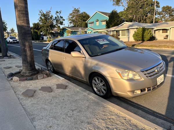 2007 Toyota Avalon - Second Owner - Beautiful for $0