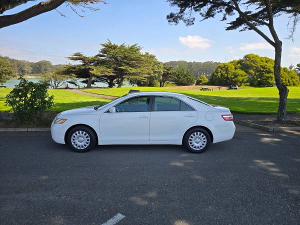 2009 Toyota Camry LE V4 Gas Saver - Low Miles!