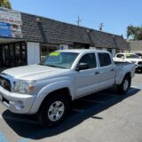2011 Toyota Tacoma V6 SR5 4X4 1 Owner Clean for